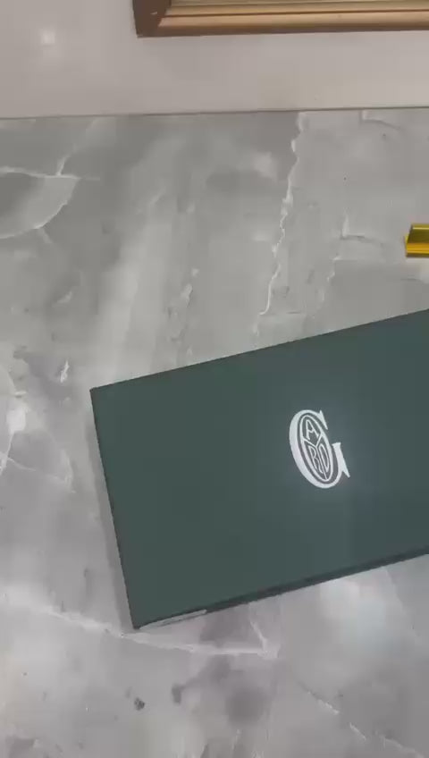 Women’s long wallet