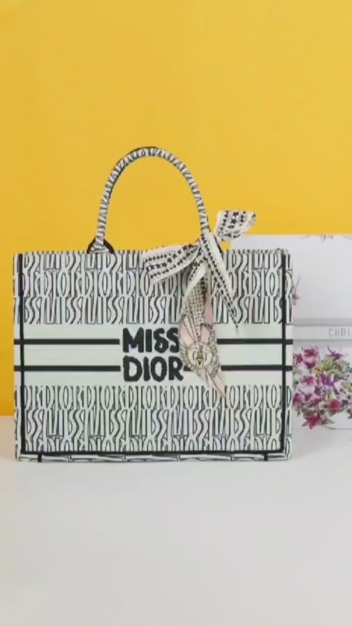 MD premium book tote