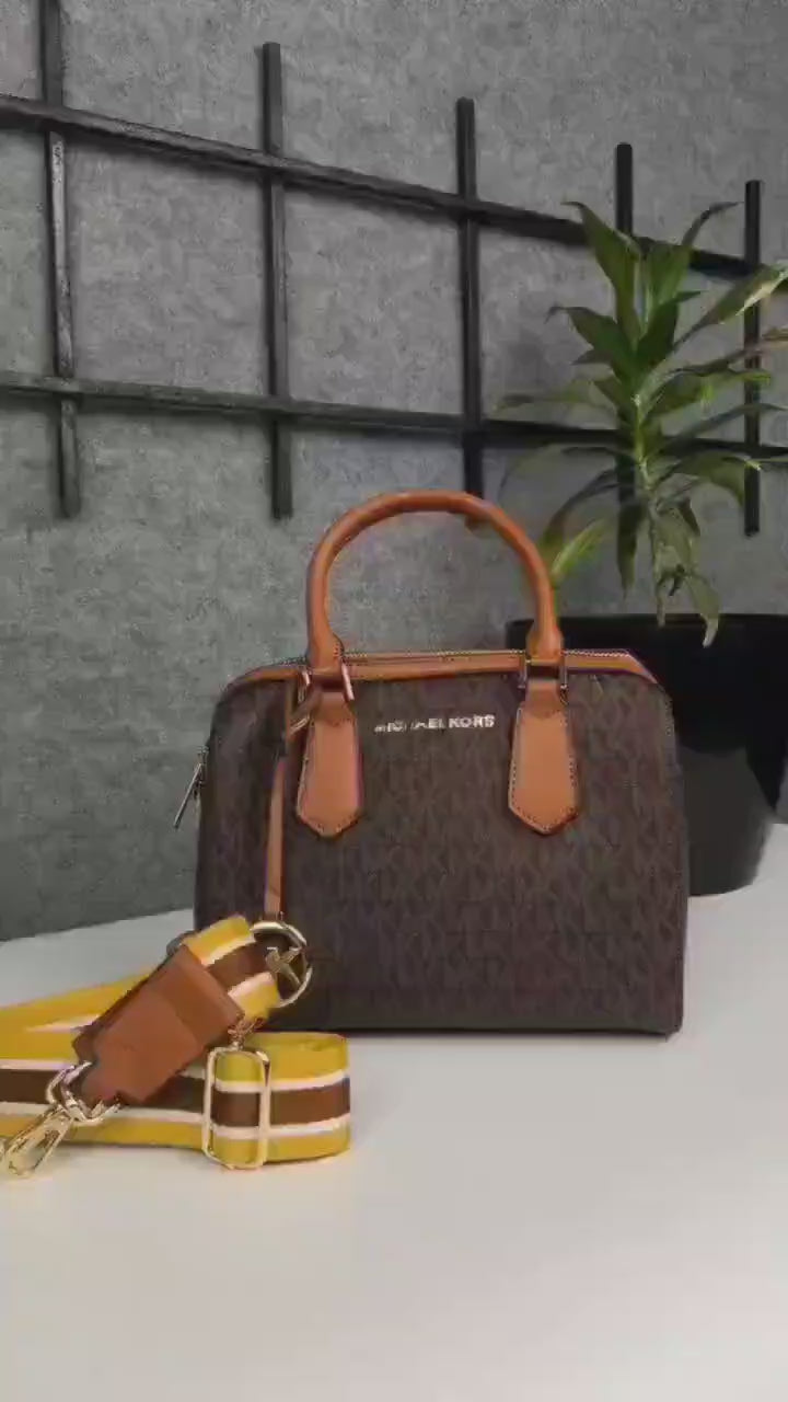 Boston brown with dust bag