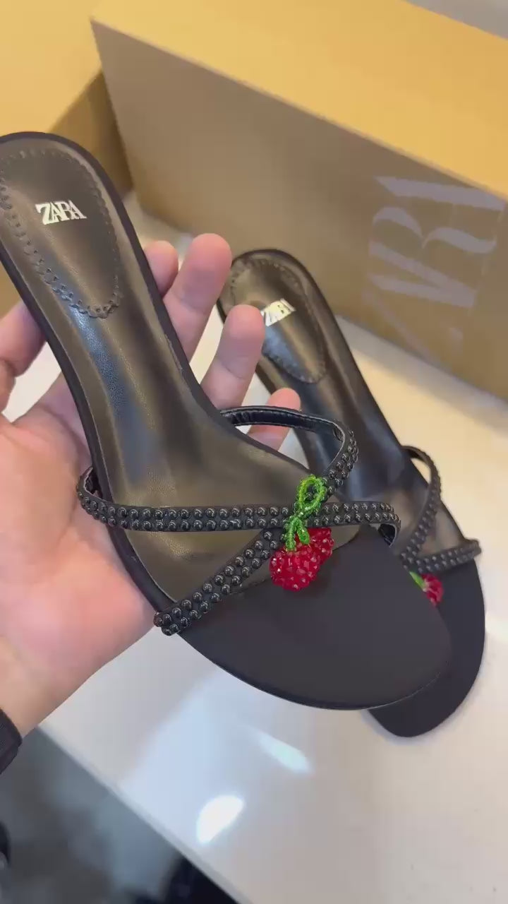 ZARA LATEST STORE ARTICLE