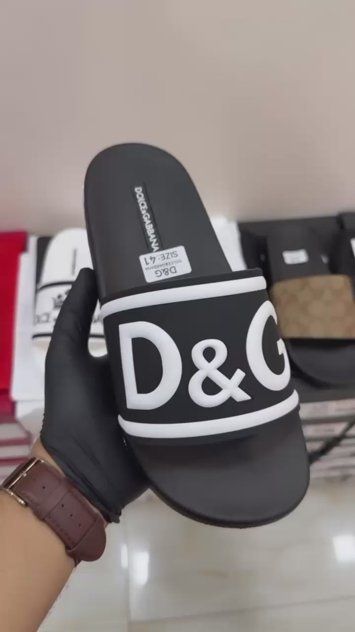 Dolce & Gabbana Premium Slippers