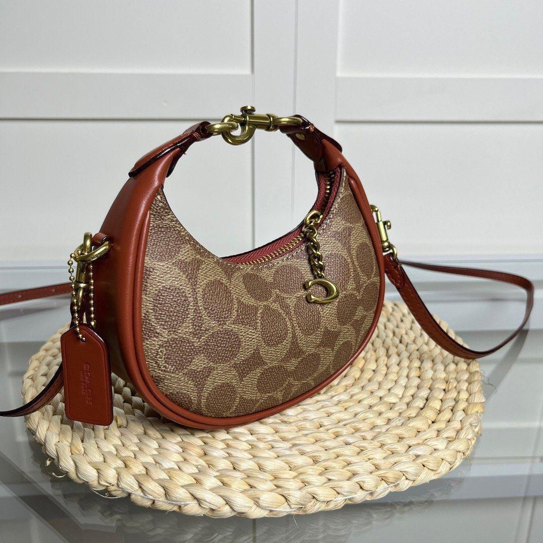 Premium cross body bag