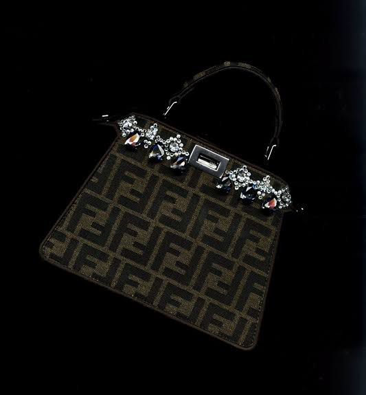 TOP HANDLE BAG
