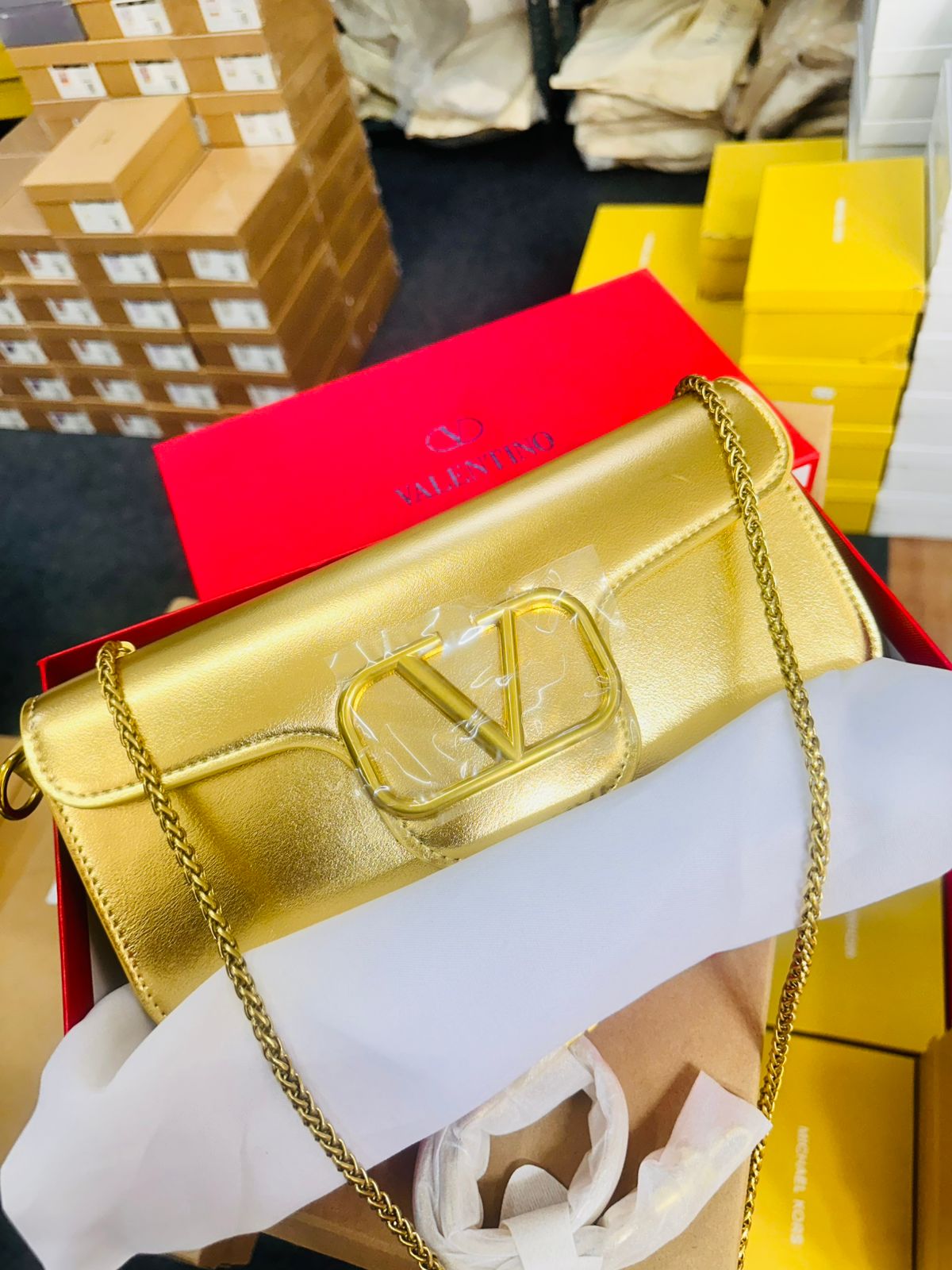 VLOGO SIGNATURE CHAIN BAG