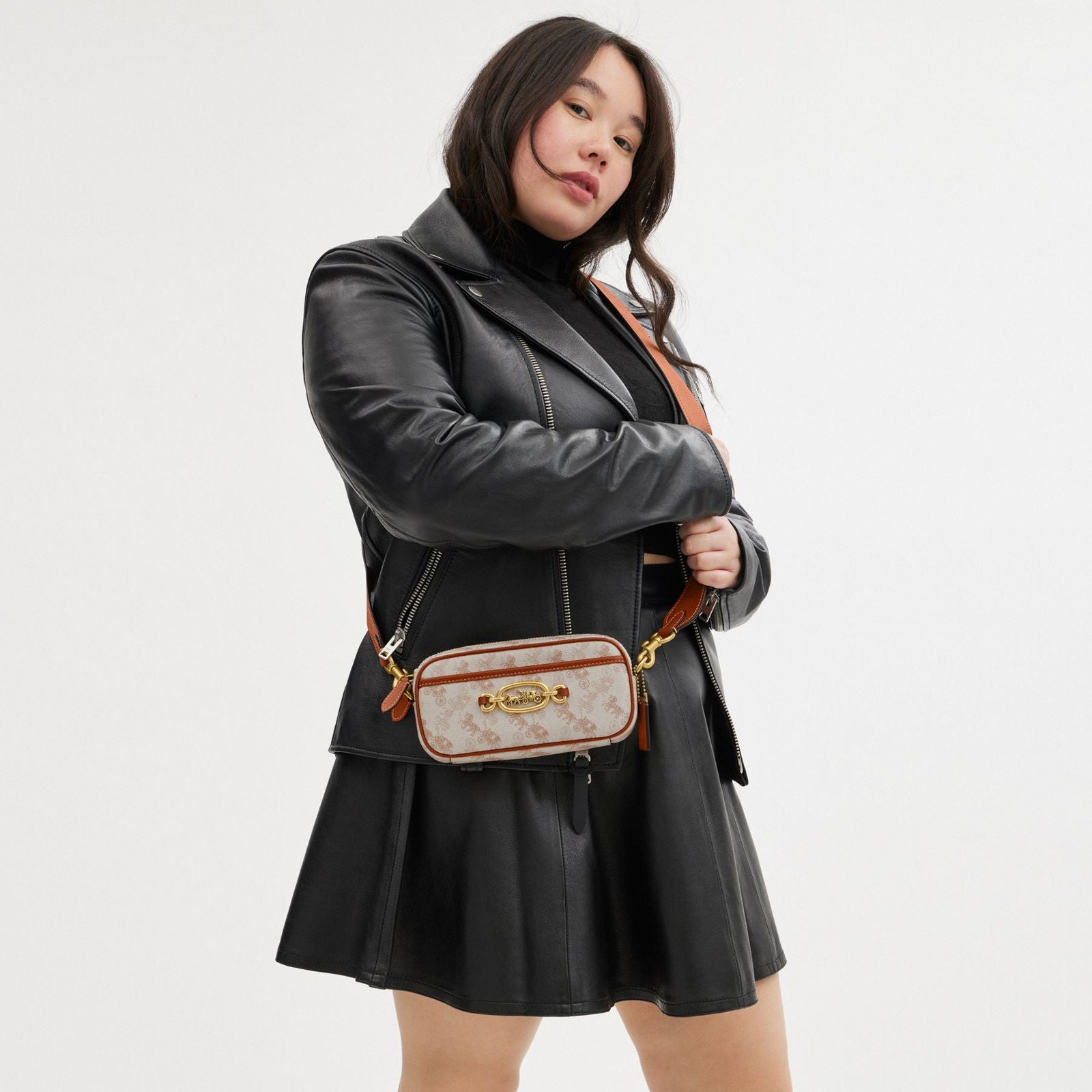 WOMEN'S SHOULDER BAGS