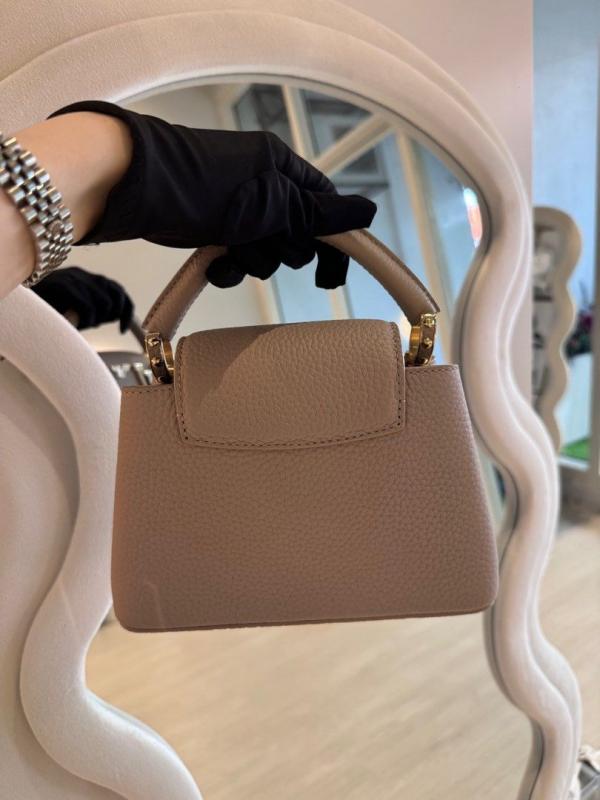 CAPUCINES BB SHOULDER BAG