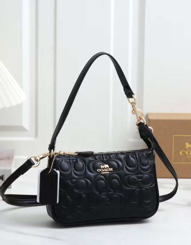 CC SHOULDER BAGS