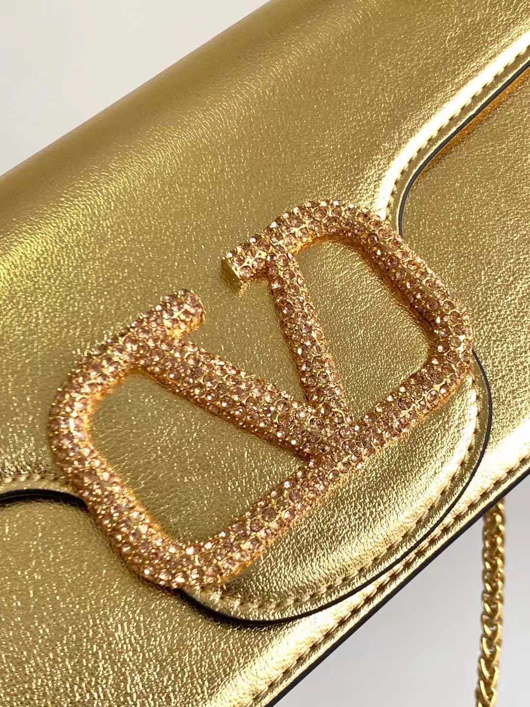 LOCÒ crystal-embellished handbag