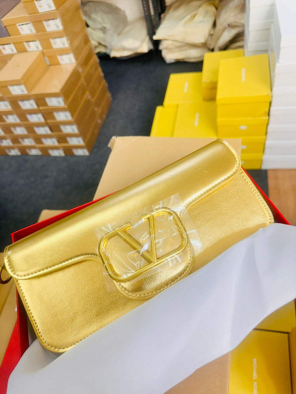 VLOGO SIGNATURE CHAIN BAG