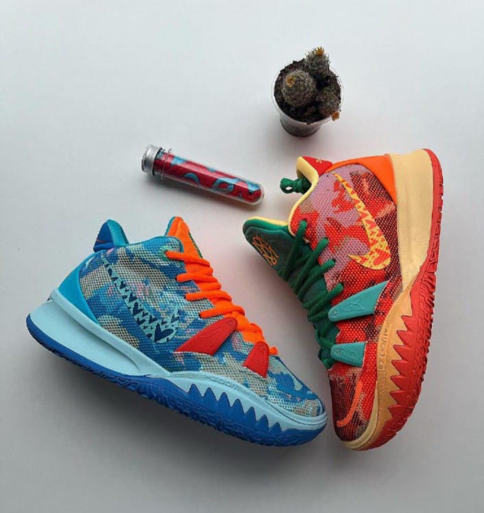 Kyrie 7 SNEAKER ROOM FIRE WATER