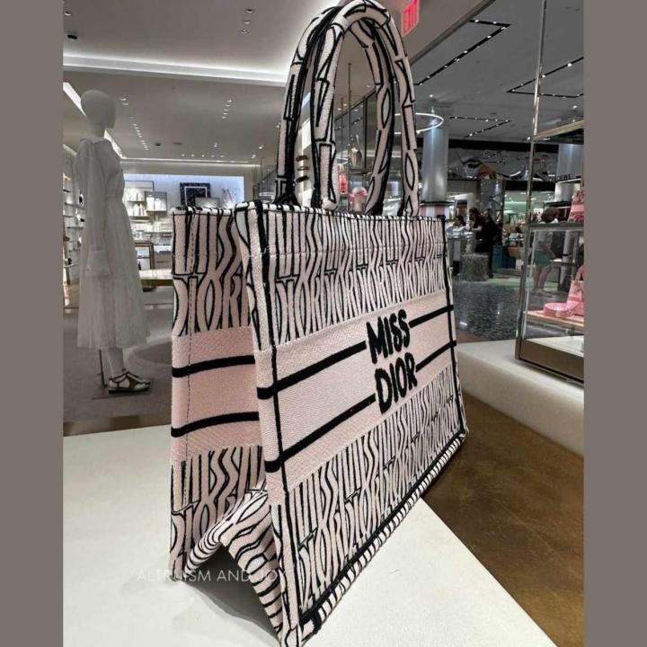 MD premium book tote