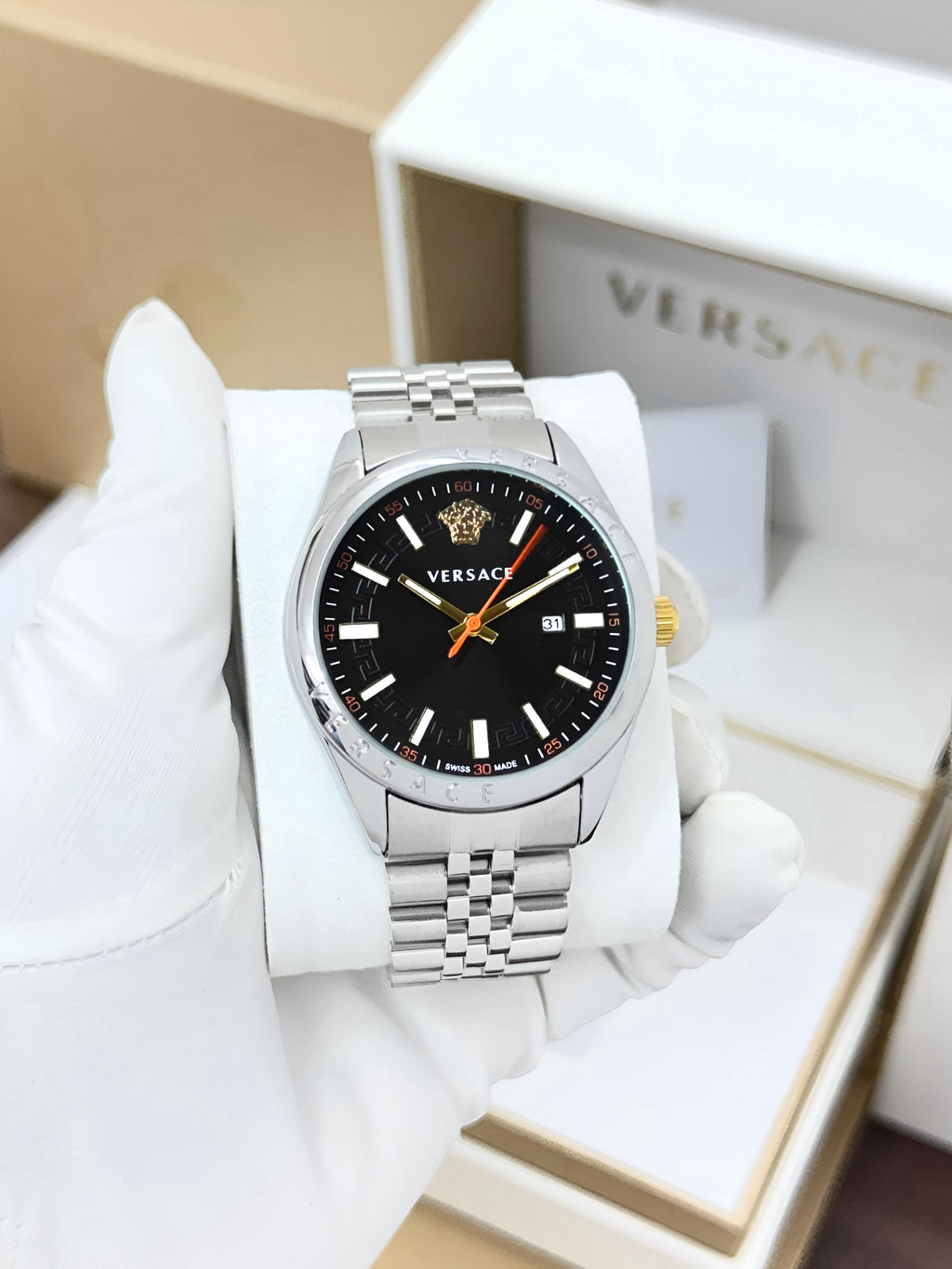 Designed to stand out Exclusive Versace🤩