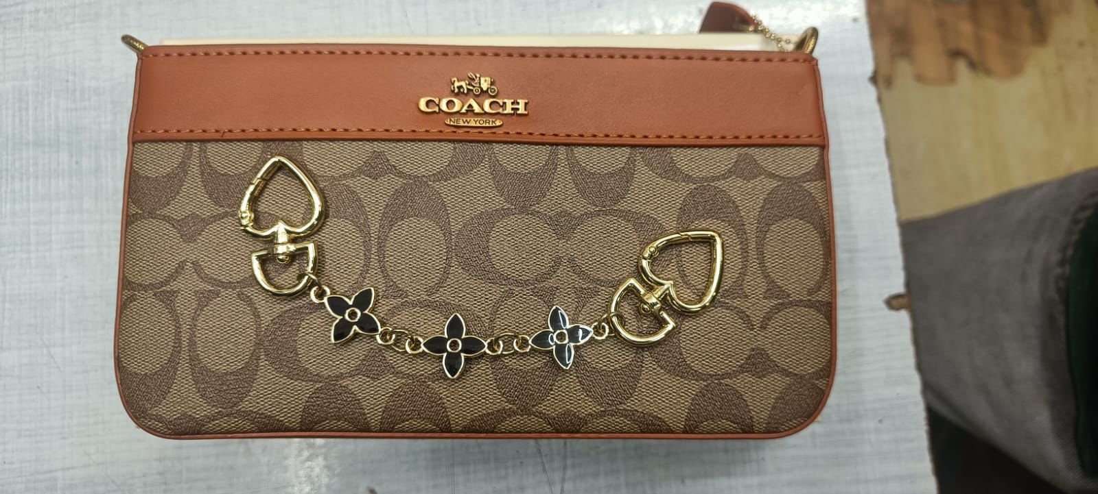 CC SLING BAG