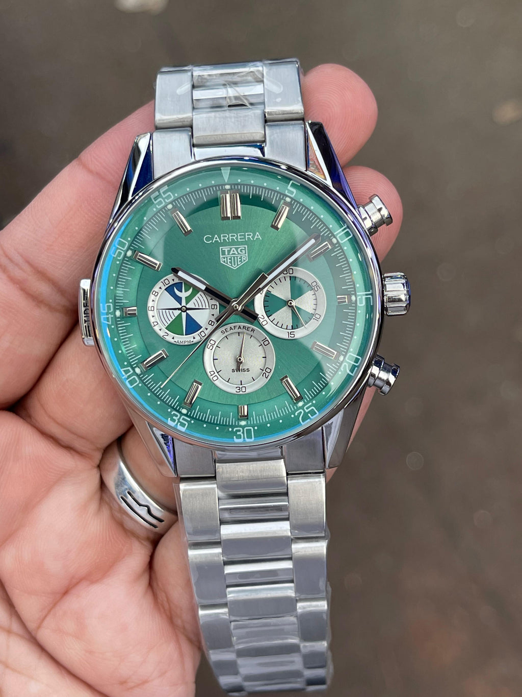 Premium quality watch