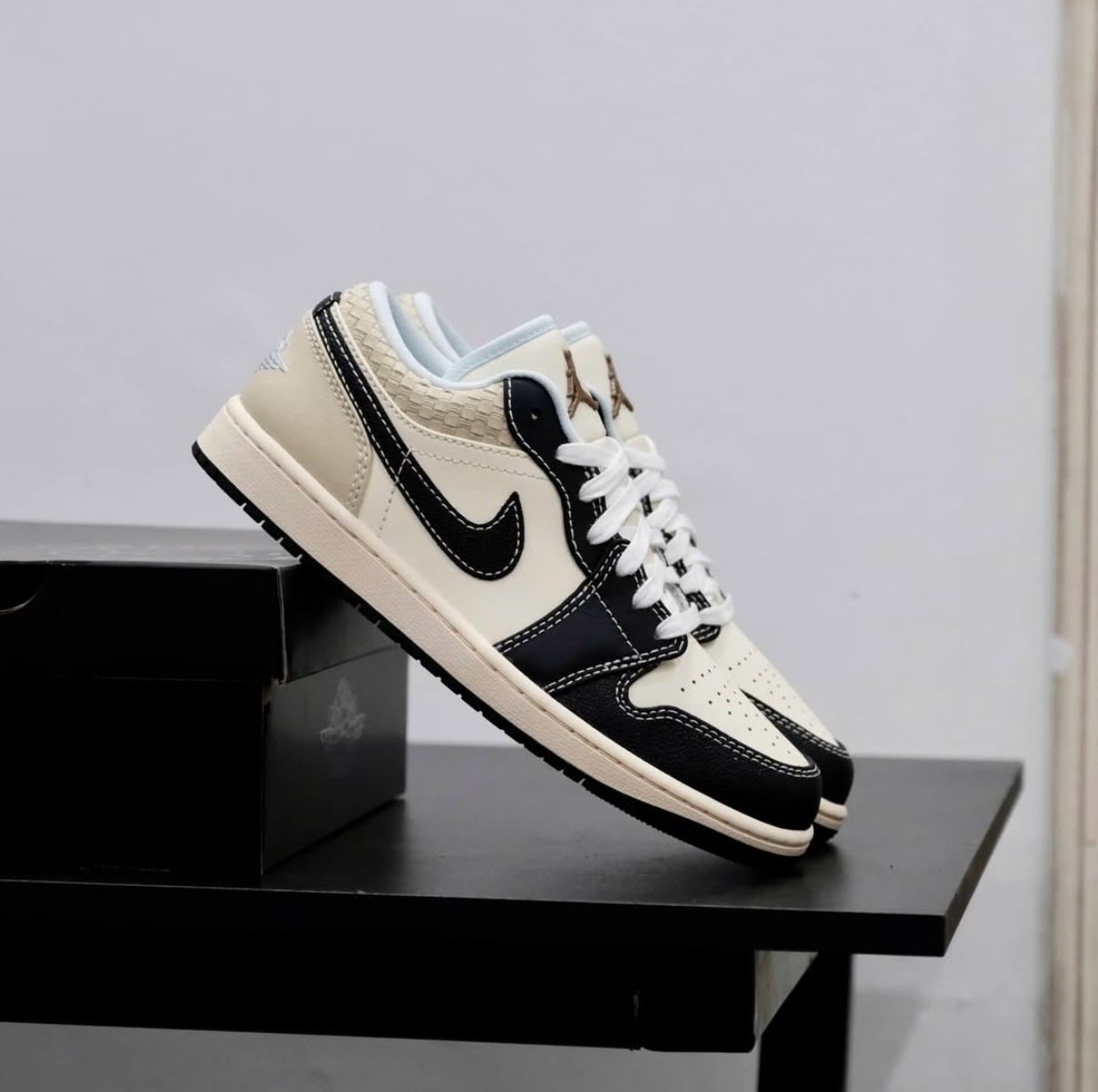 Air jordan 1 low coconut milk black