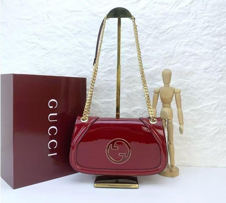 GG blondie patent shoulder bag