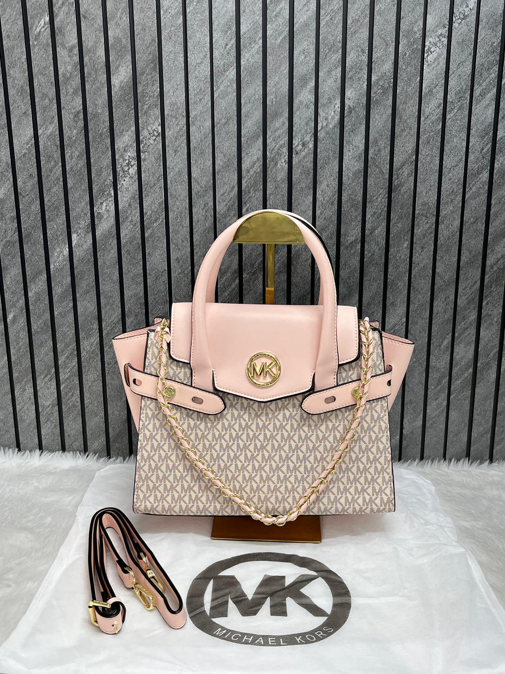 Premium shoulder bag