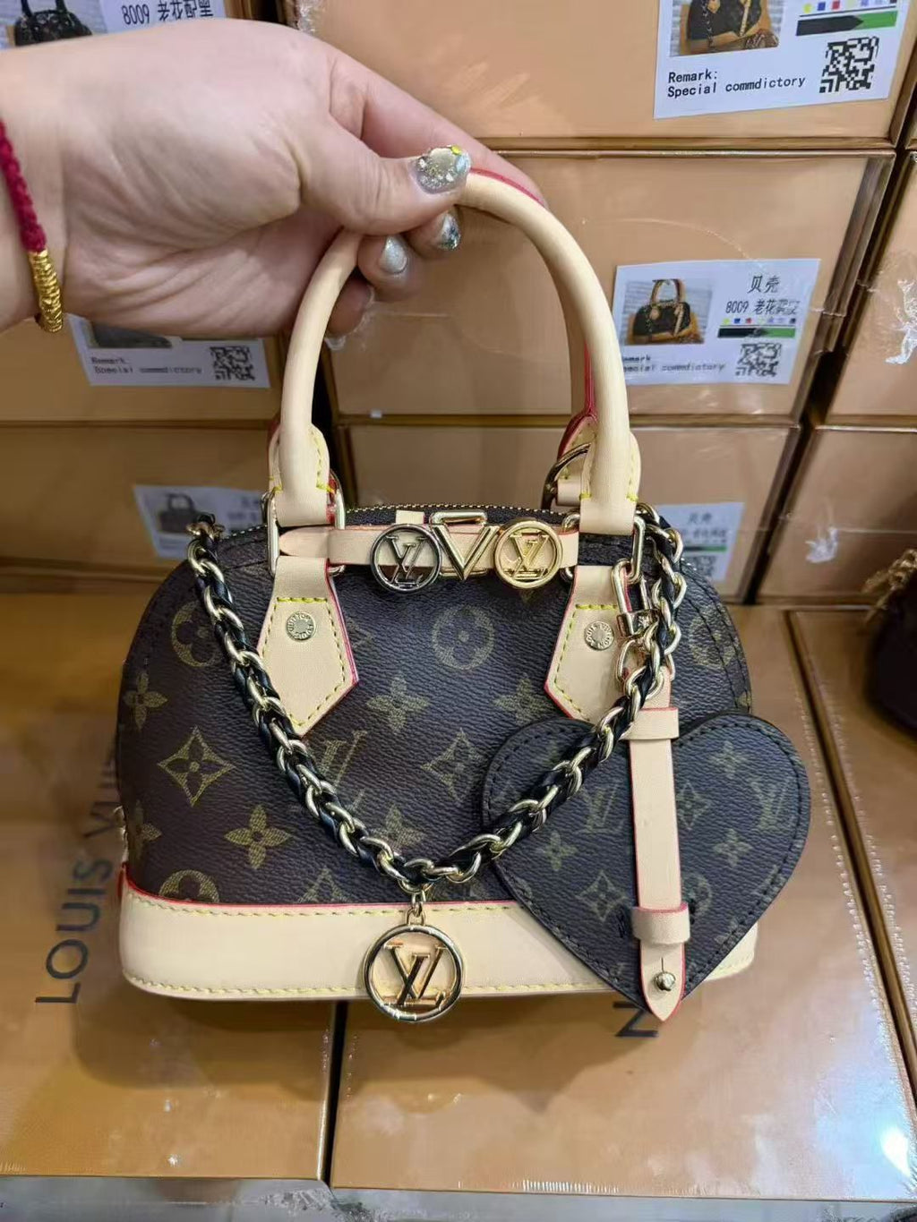 LV CROSS BODY BAGS