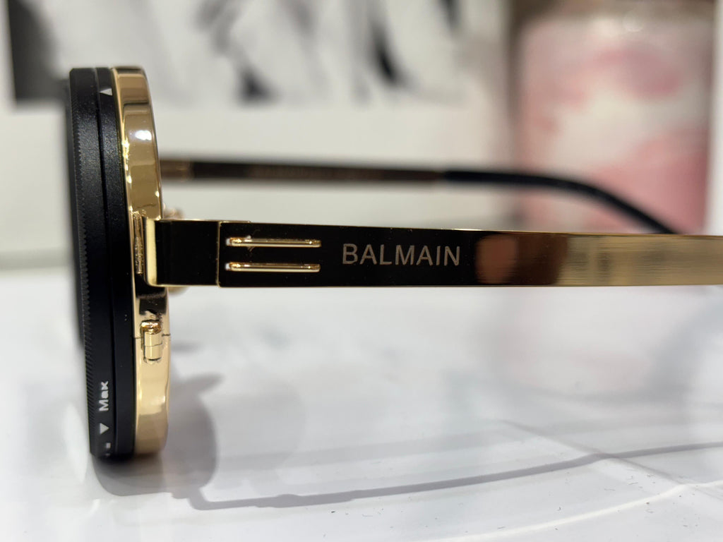 Luxury lens changing dark to light