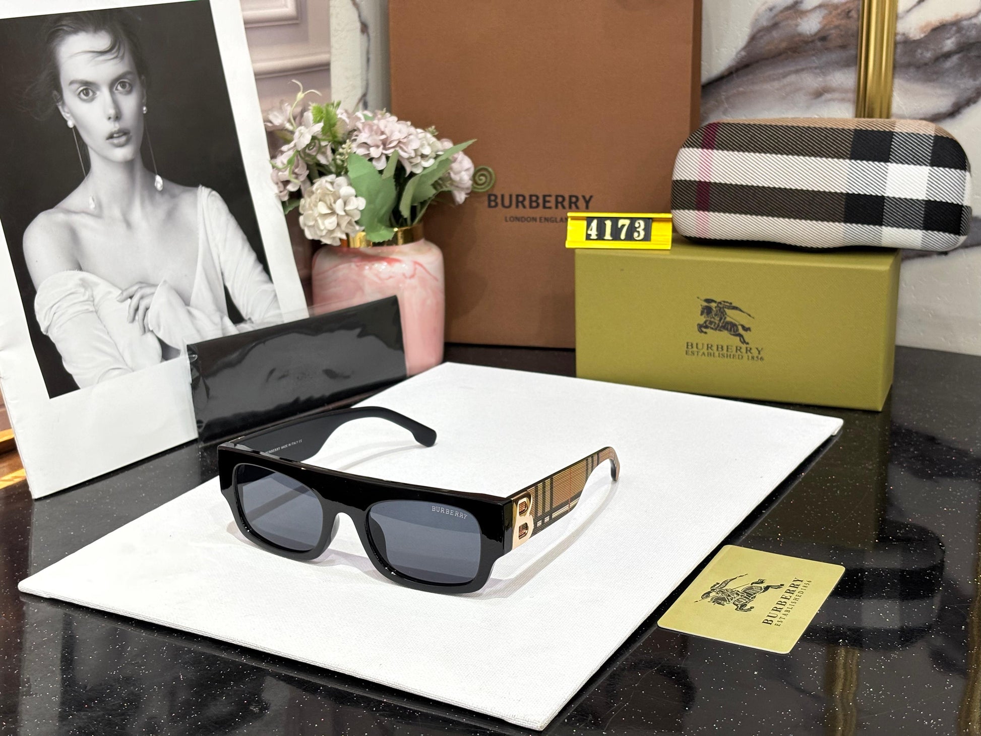 BB UNISEX SUNGLASSES