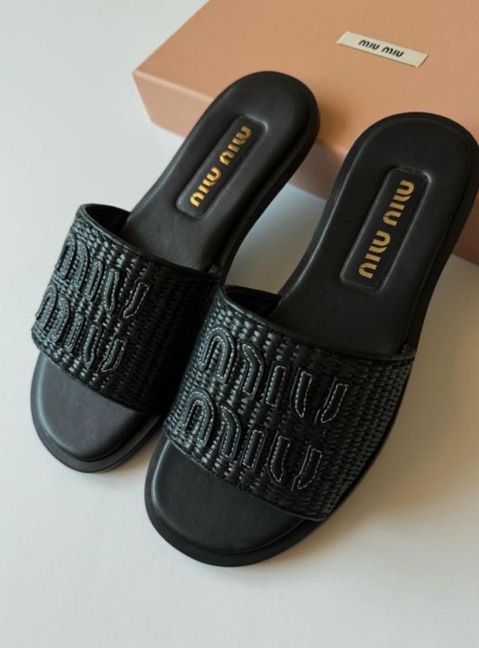 Premium slippers