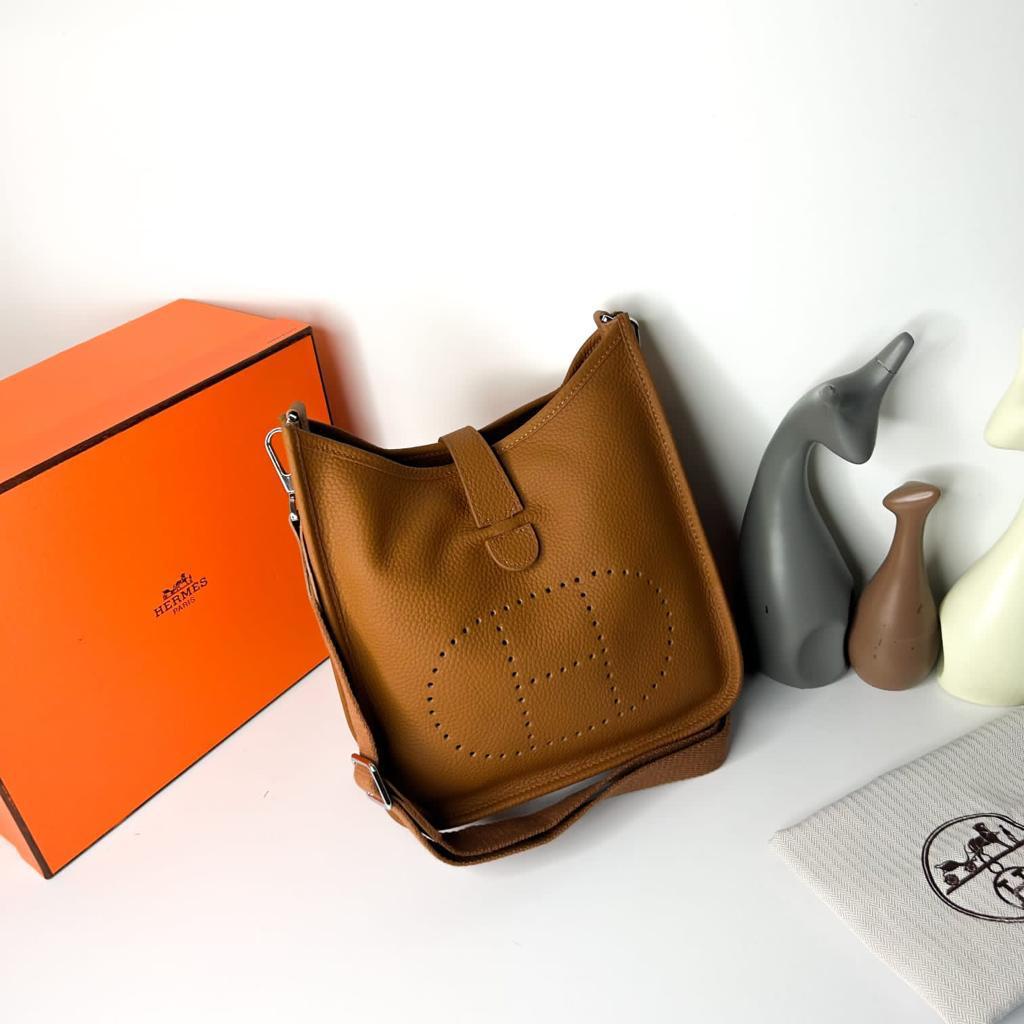 Clemence leather shoulder bag