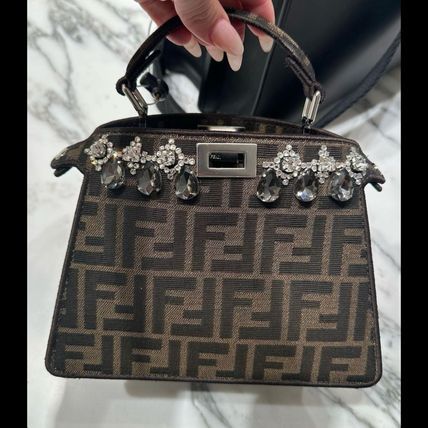 TOP HANDLE BAG