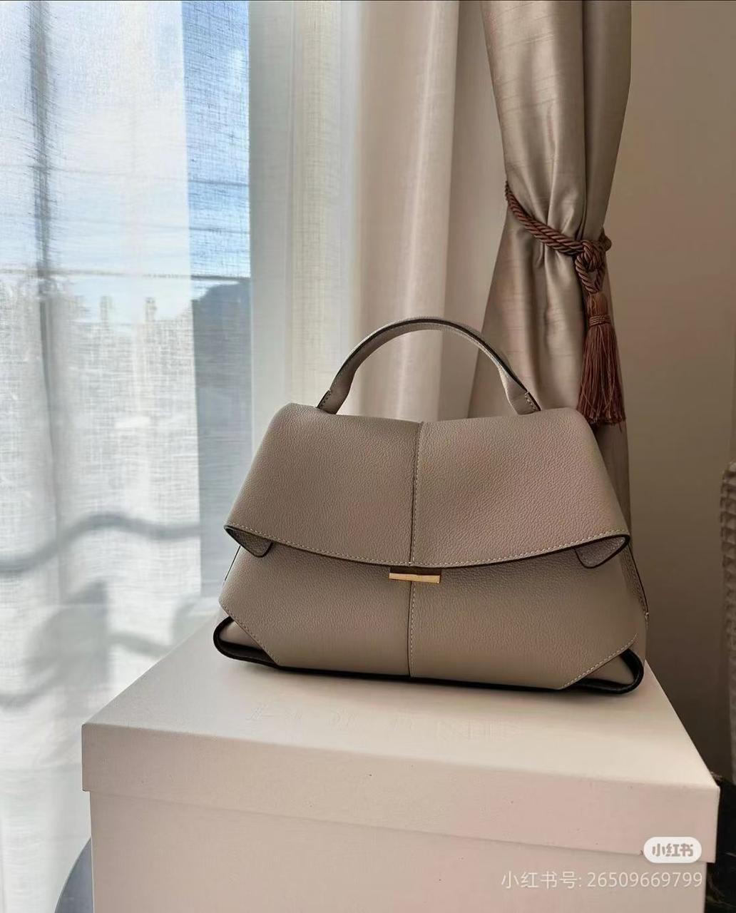 Polene mokki textured to handle shoulder bag