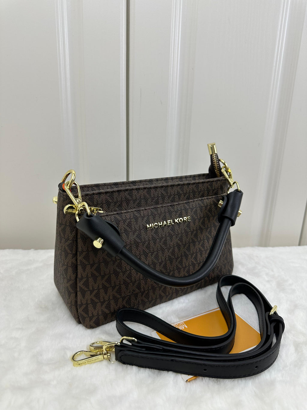 MK SHOULDER BAGS