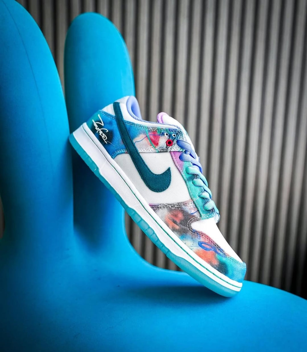 SB dunk low futura