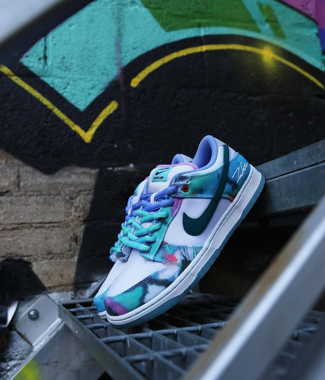 SB dunk low futura