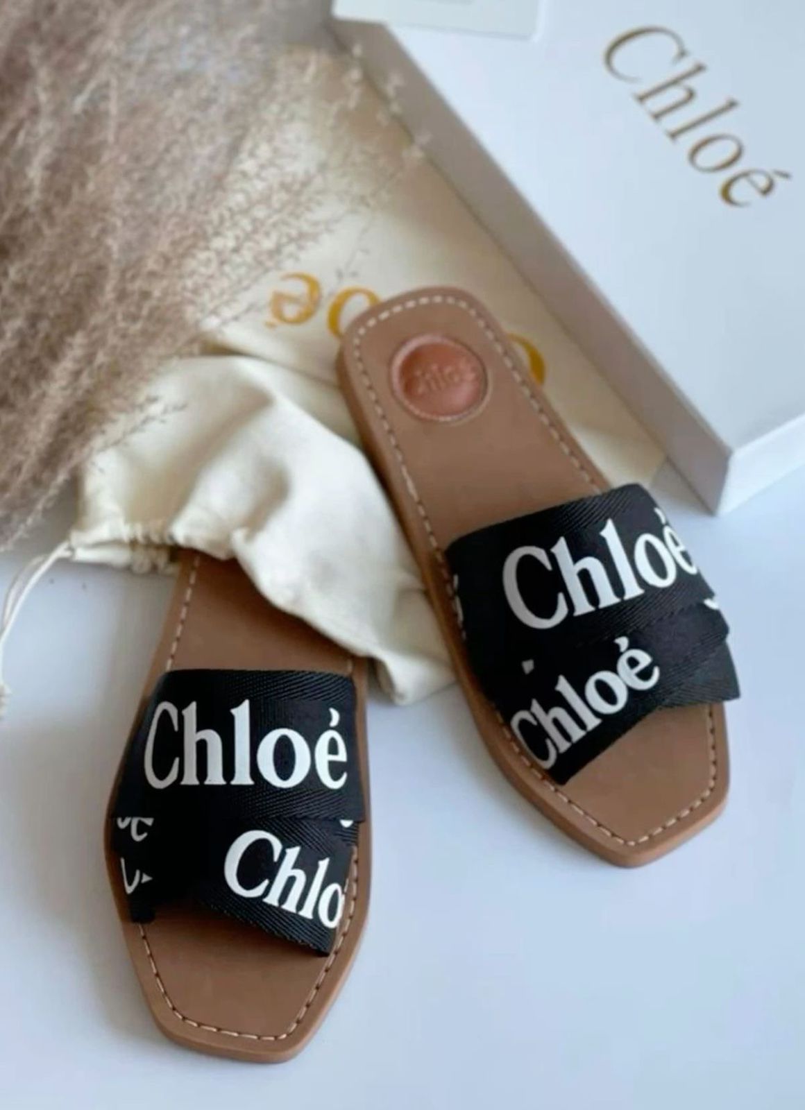 SLIDE SANDALS