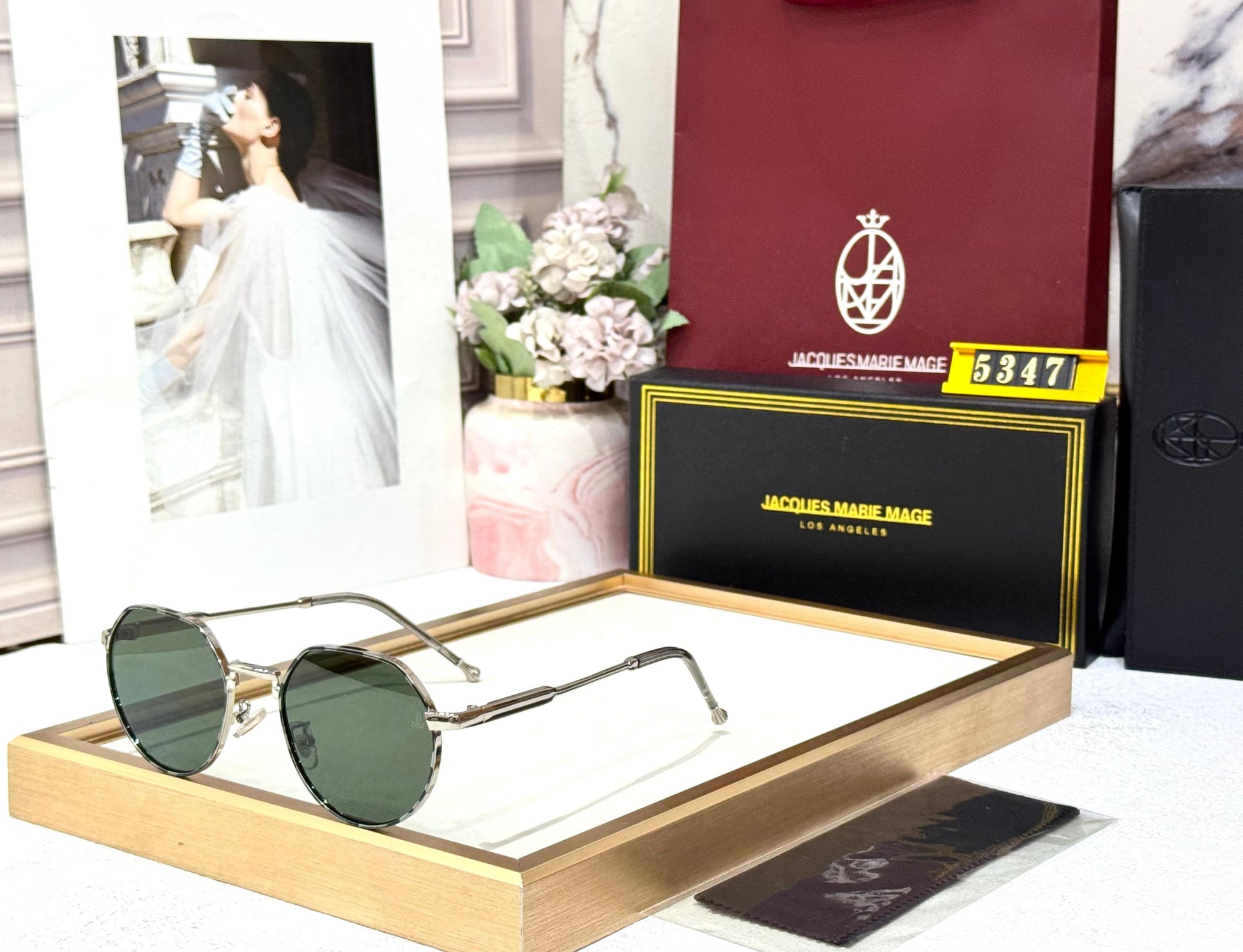 UNISEX SUNGLASSES