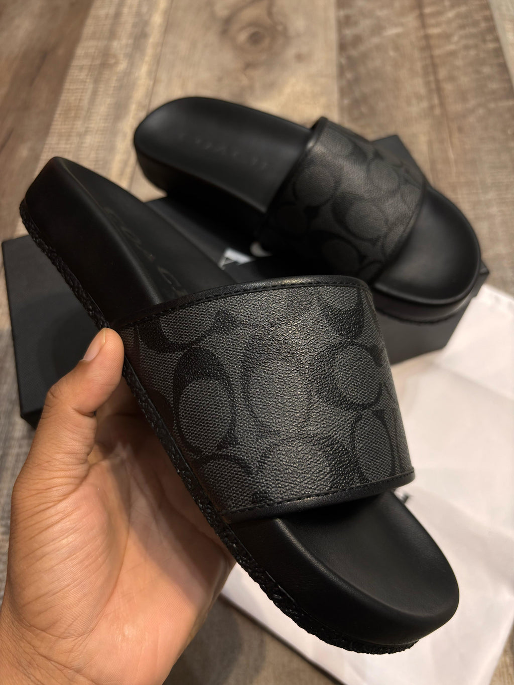 Authentic leather quality slipper