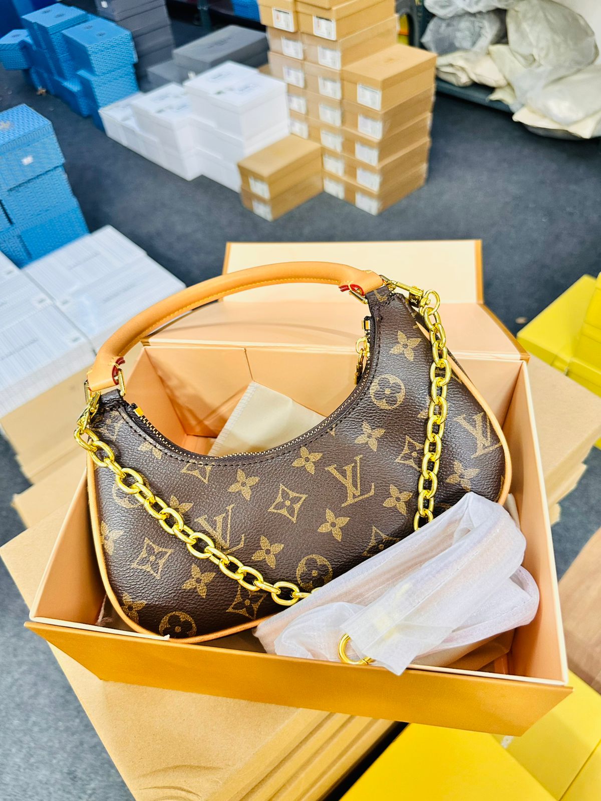 CC SLING BAGS