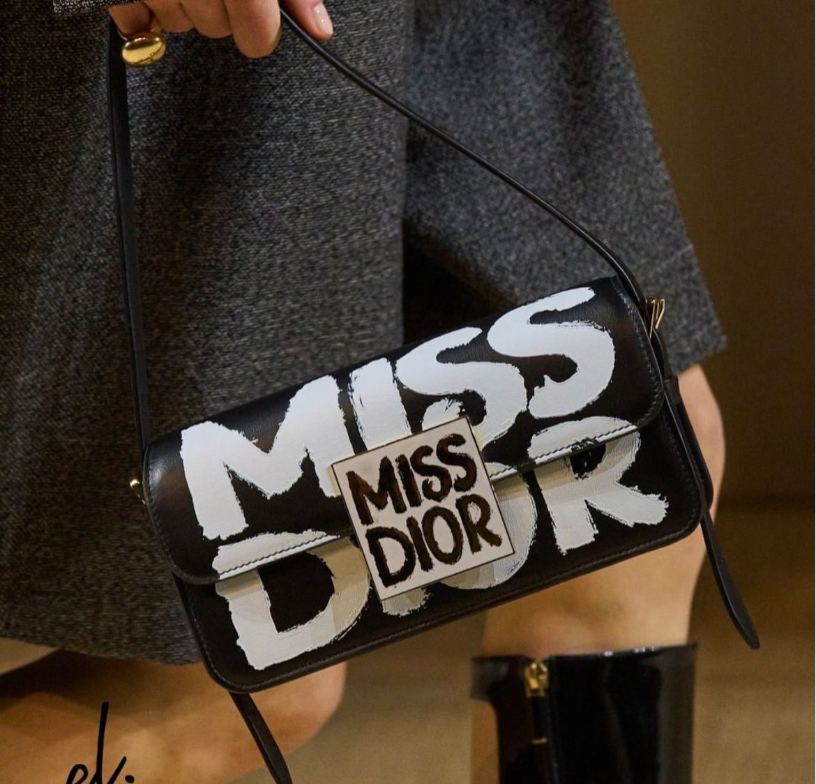 Miss flap bags