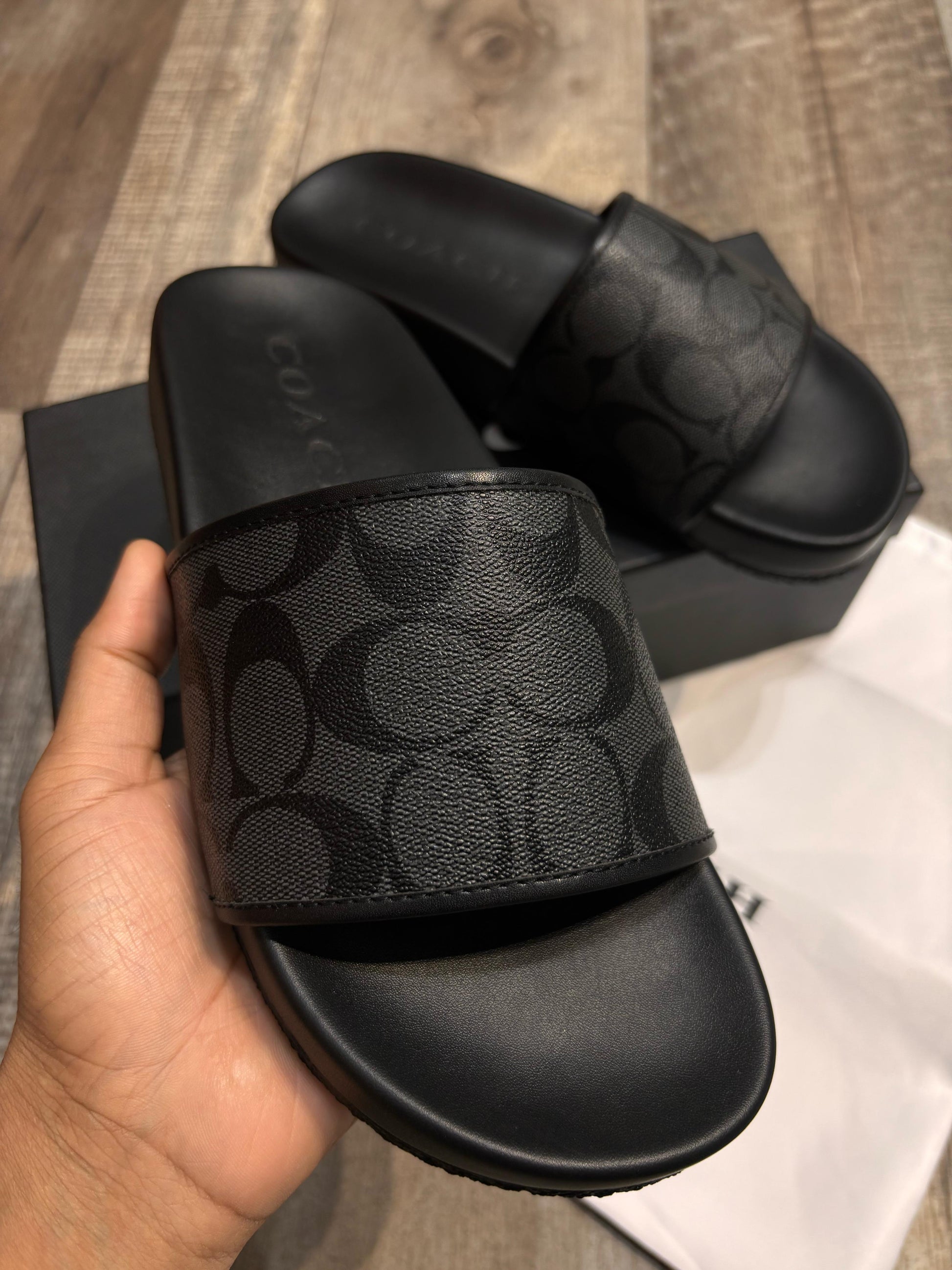 Authentic leather quality slipper