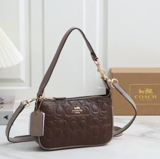 CC SHOULDER BAGS