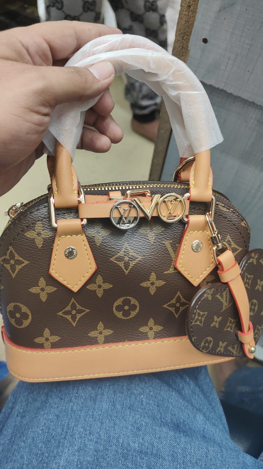 LV CROSS BODY BAGS