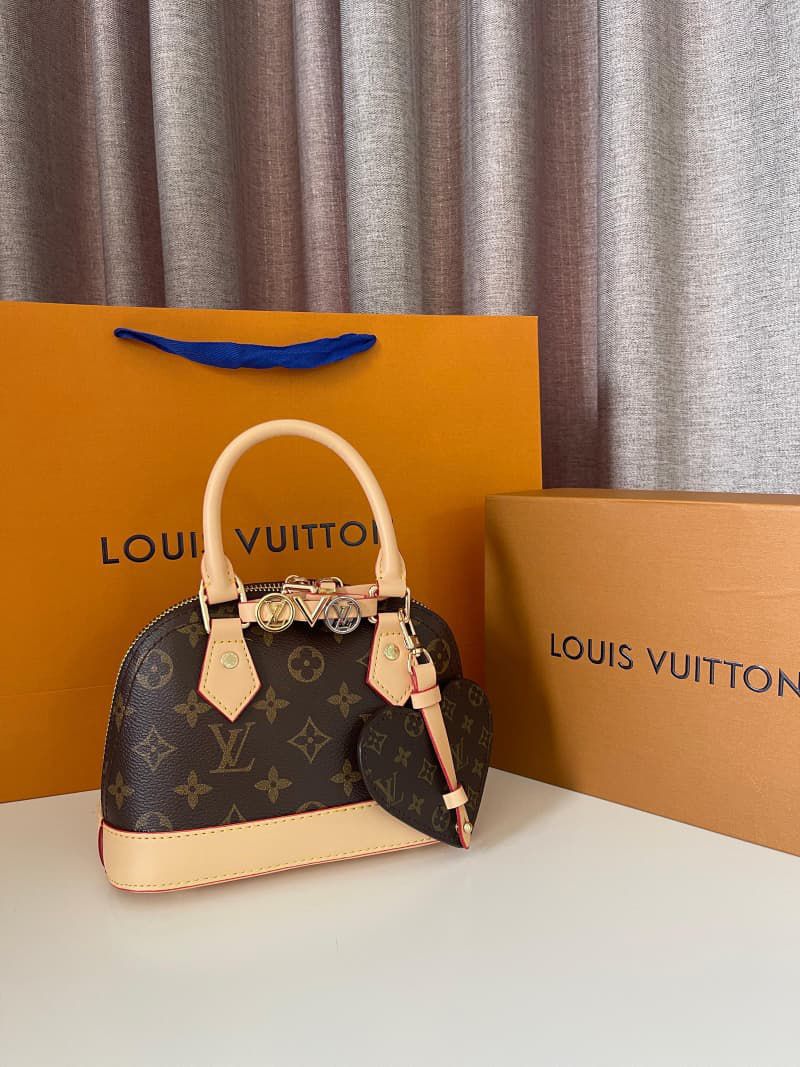 LV CROSS BODY BAGS