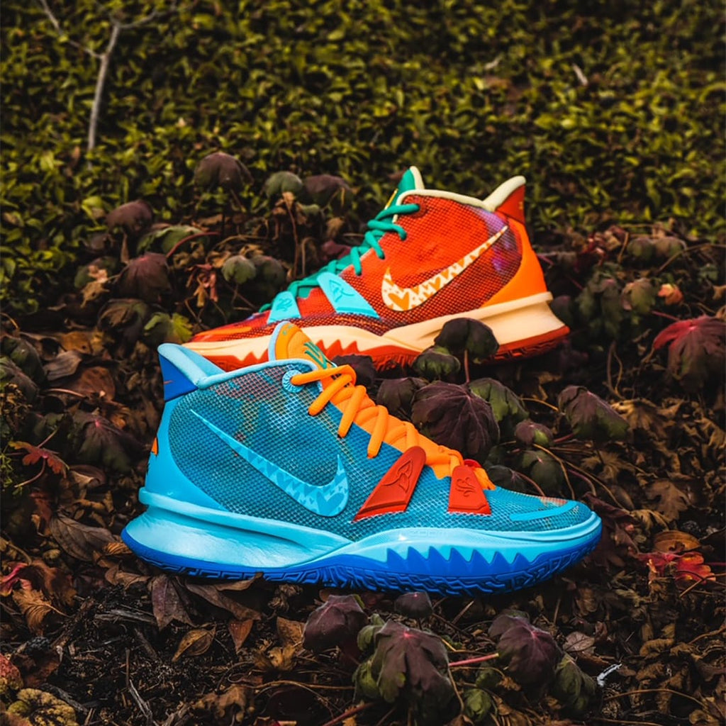 Kyrie 7 SNEAKER ROOM FIRE WATER