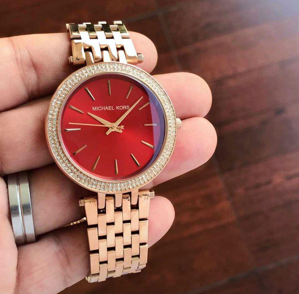 Premium quality watch for her