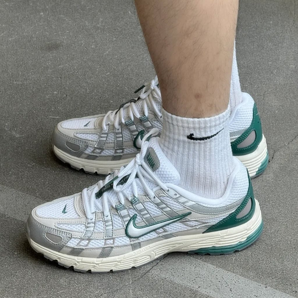 P-6000 Metallic Light Bone Green