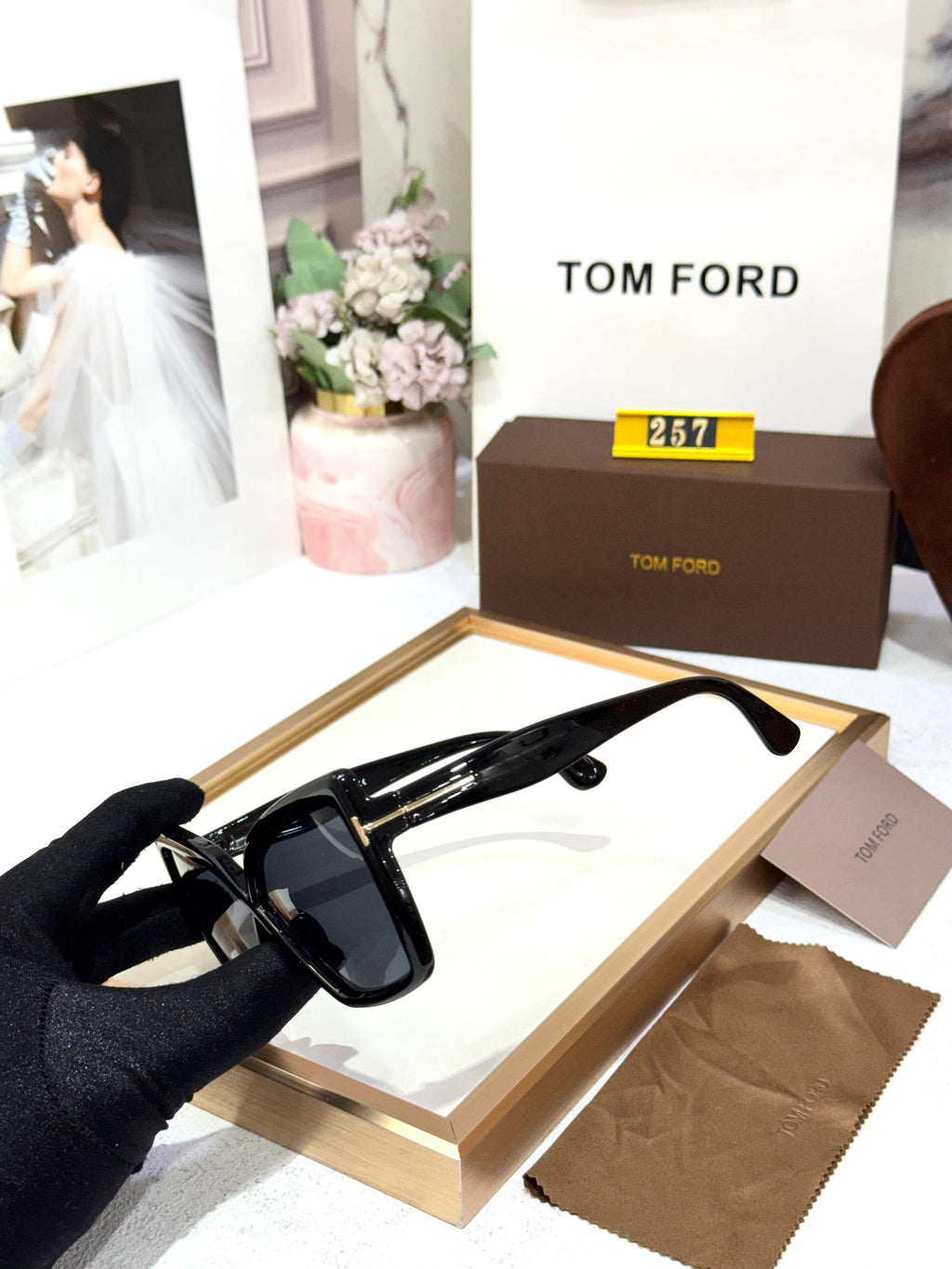 TF WOMEN SUNGLASSES