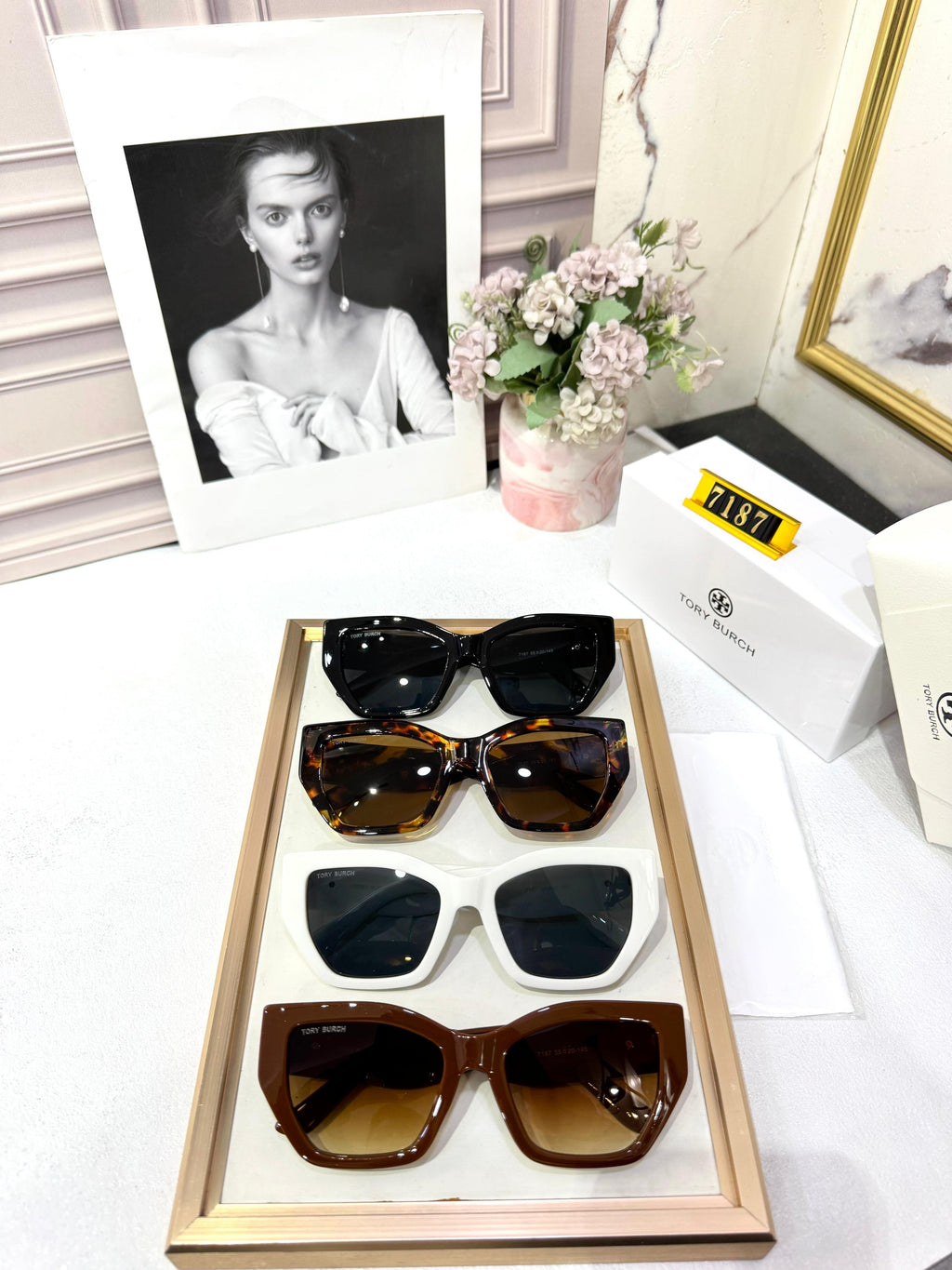 TB WOMEN SUNGLASSES