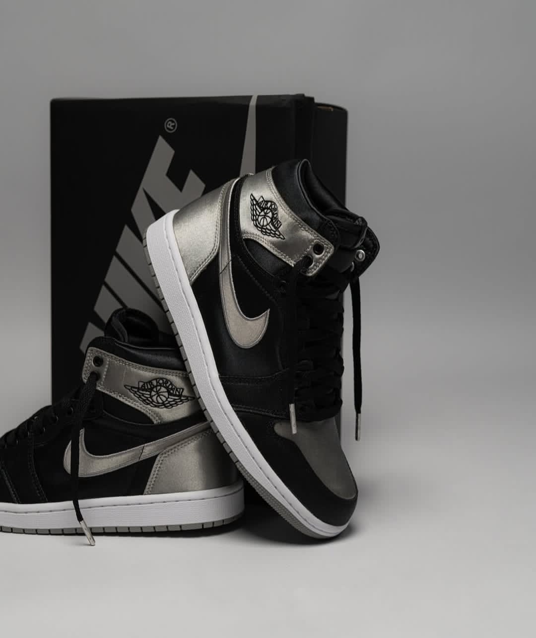 Air jordan retro 1 satin shadow