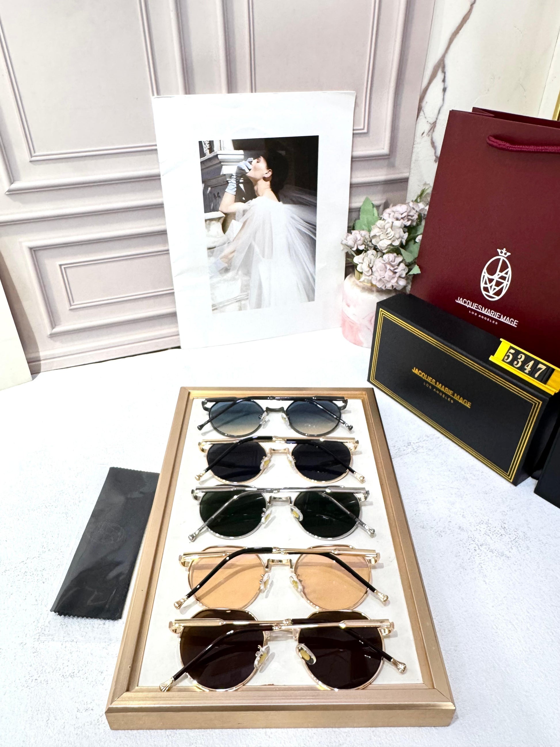 UNISEX SUNGLASSES