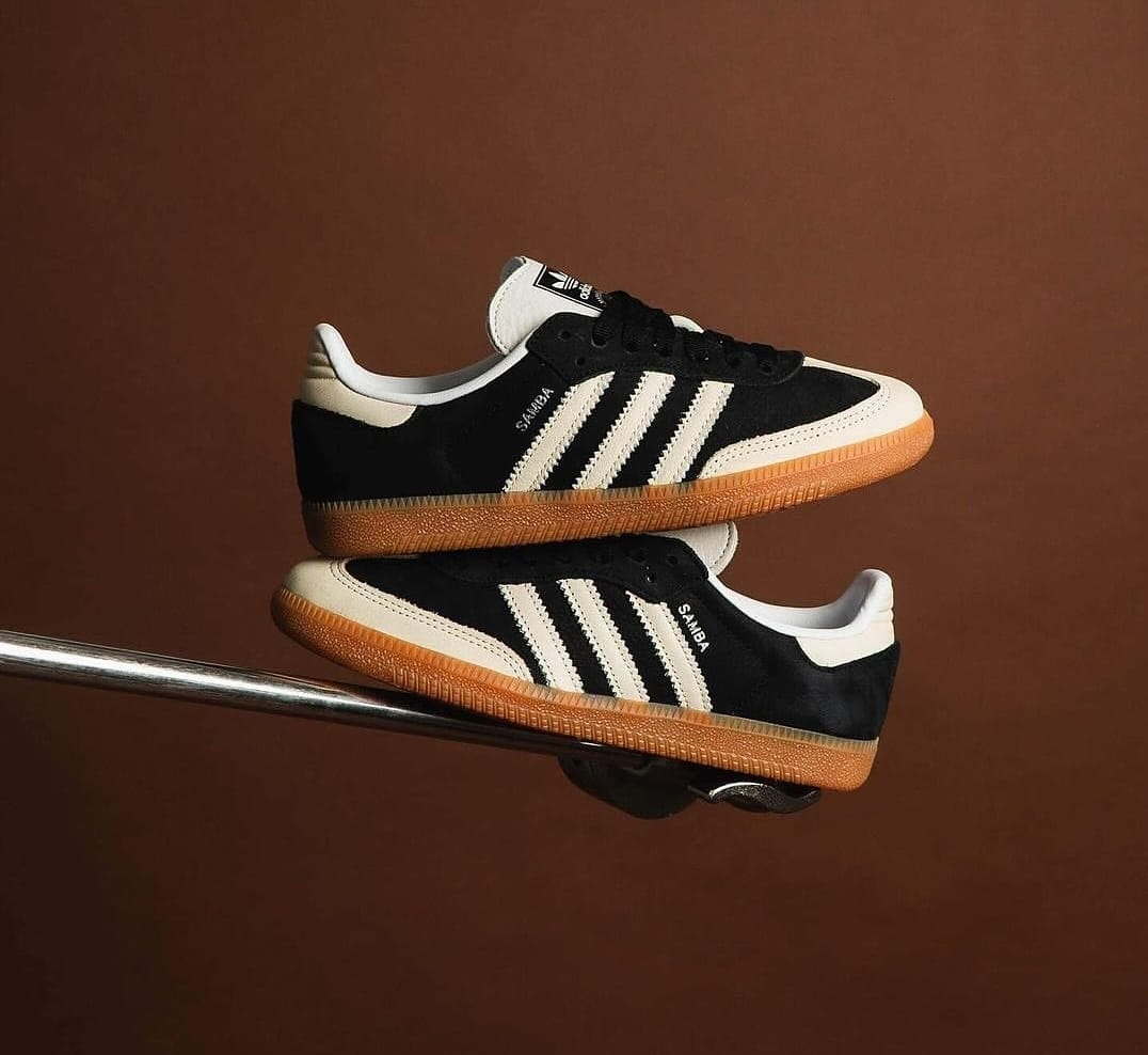 AD samba core black-wonder white