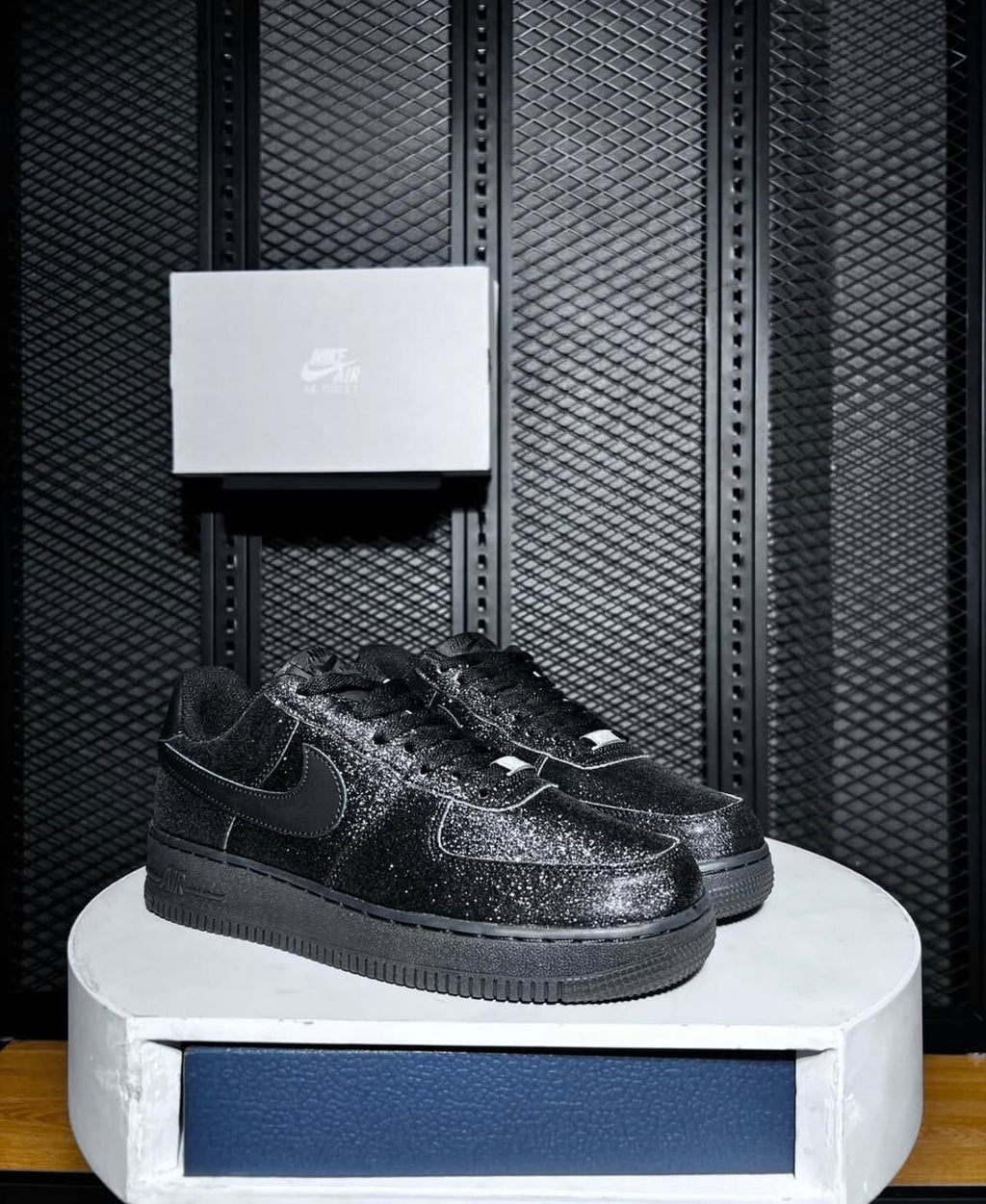 Airforce 1 all black glitter