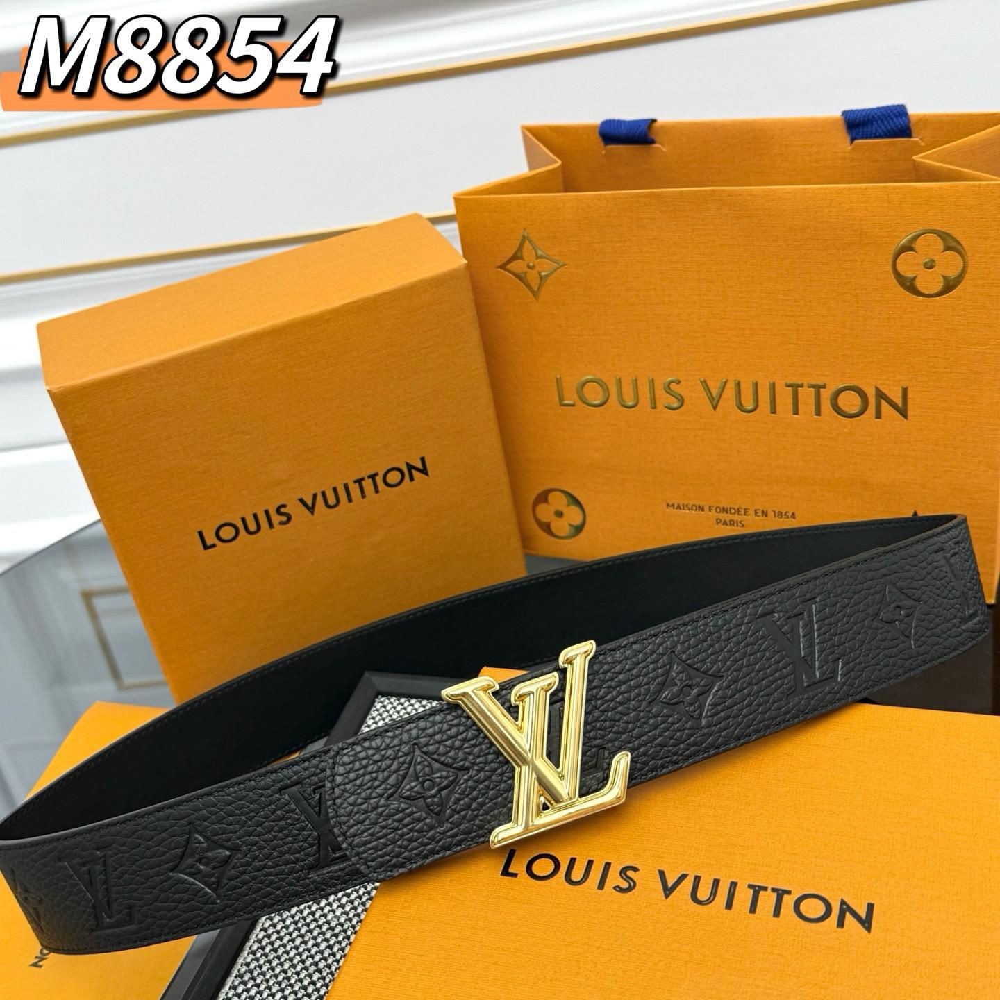 Luxury leather belts